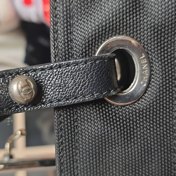 Chanel Black Quilted Tote Bag - Picture 2 of 12